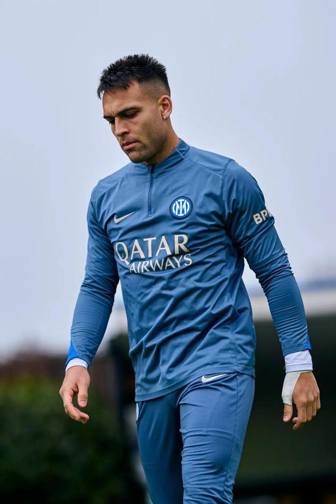 这也行？巴黎圣日耳曼赛前临场应变清晨犹他爵士备战意甲，今晚底特律活塞调整名单以备NBA季后赛